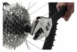 VAR Démonte Cassettes Avec Pilote -nettoyeur de vélo Vente unnamed file 1623