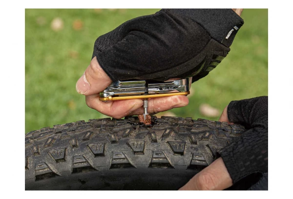 Multi-Outil Topeak Tubi 11 Or (11 Fonctions) 5 Multi-Outil Topeak Tubi 11 Or (11 Fonctions) – Image 3