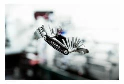 Multi-Outils Lezyne CRV-20 (20 Fonctions) Noir -nettoyeur de vélo Vente unnamed file 3995