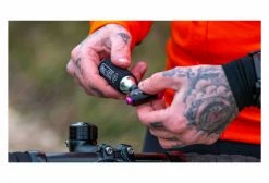 Gonfleur CO2 Muc-Off Road Inflator + 2 Cartouches CO2 16 G -nettoyeur de vélo Vente unnamed file 657